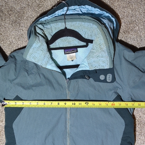 Patagonia Two-Tone Outdoor Jacket Patagonia women’s waterproof shell jacket - Picture 11 of 11